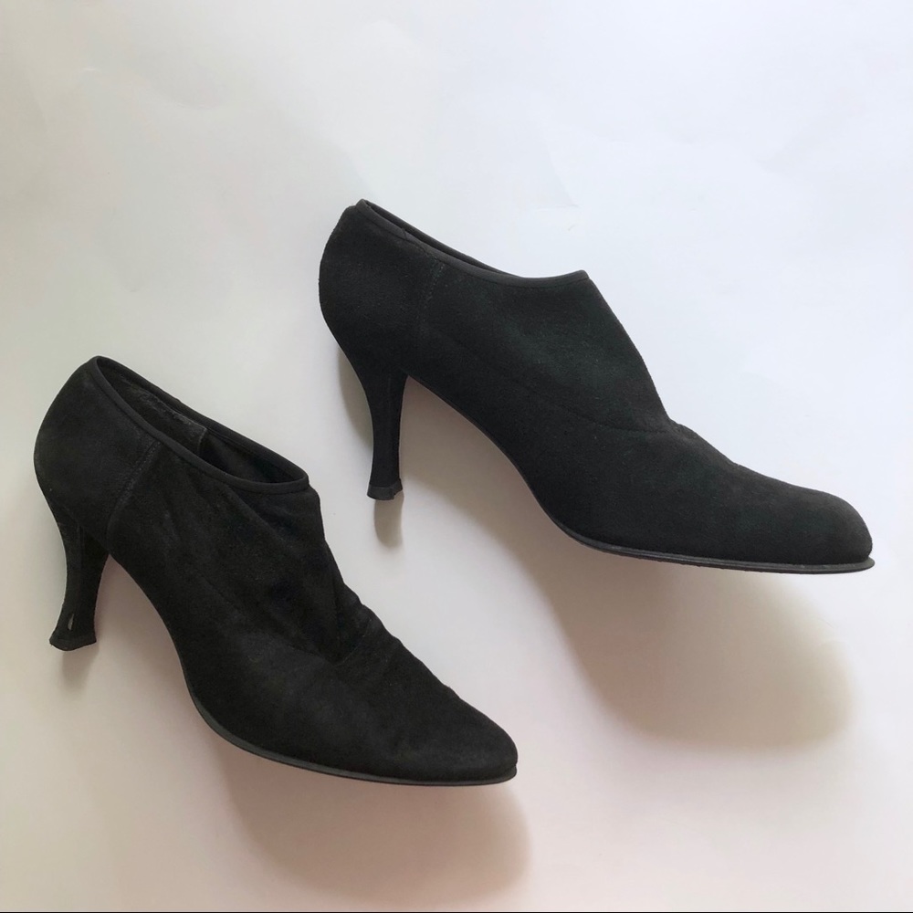 Stuart Weitzman Black Suede Semi Kitten Heels - Picture 1 of 7
